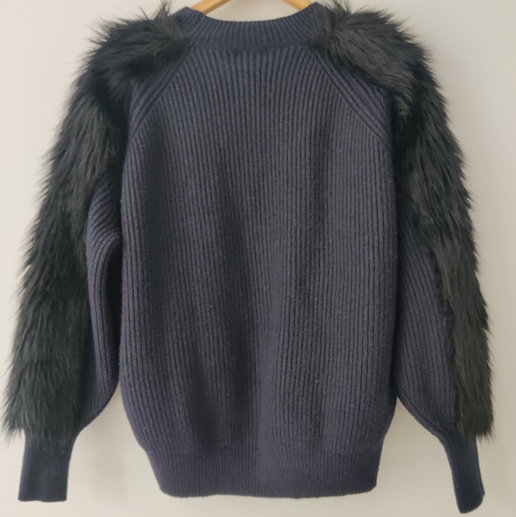 H&M Navy Knit Sweater, Black Faux Fur Sleeves - Picture 4 of 7